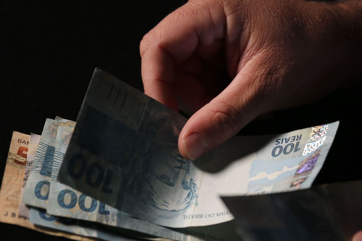 O que acontece com fundos de investimento após liquidação da Reag? Entenda