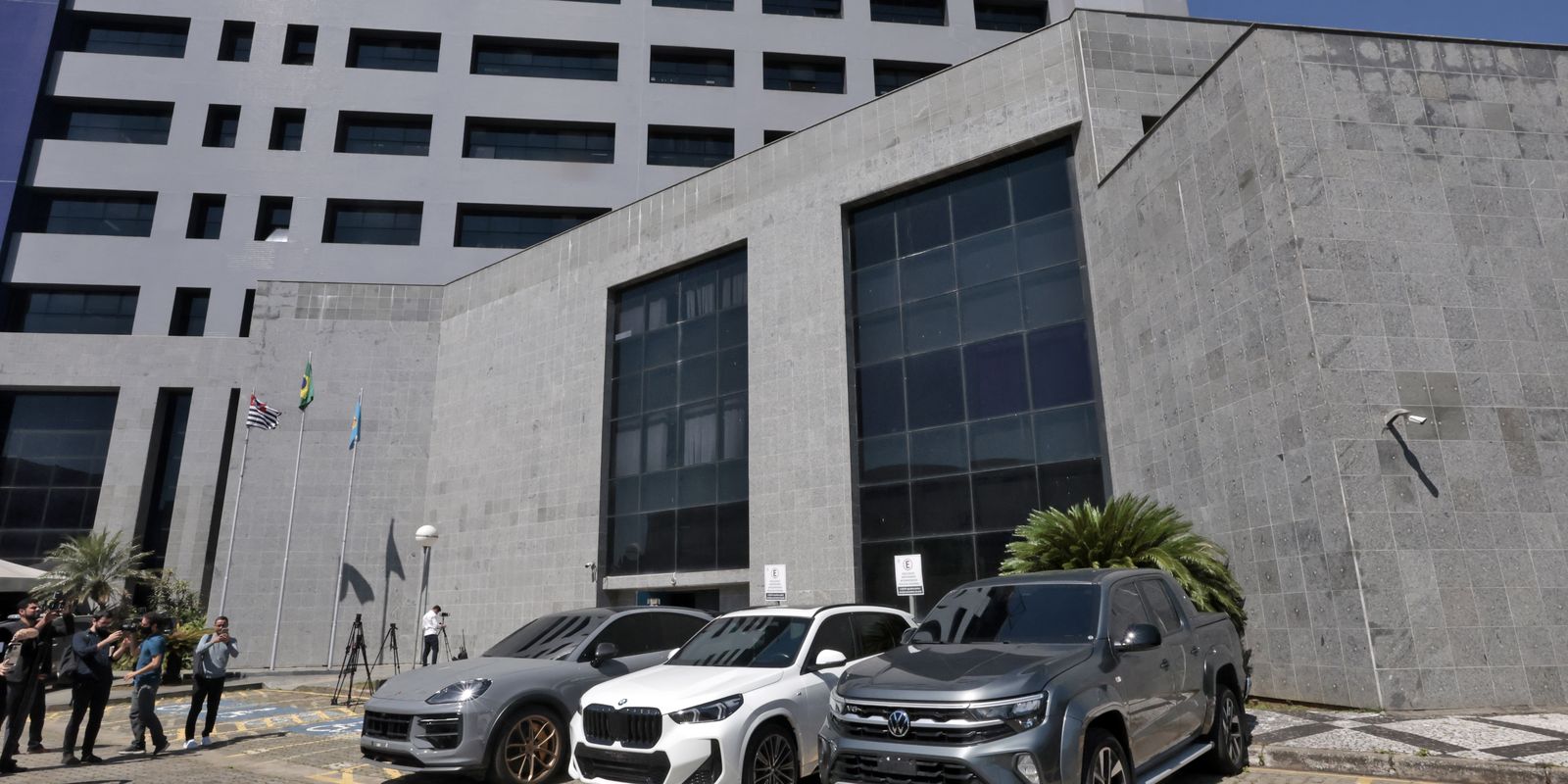 Ação da PF prende influenciadores envolvidos em lavagem de dinheiro