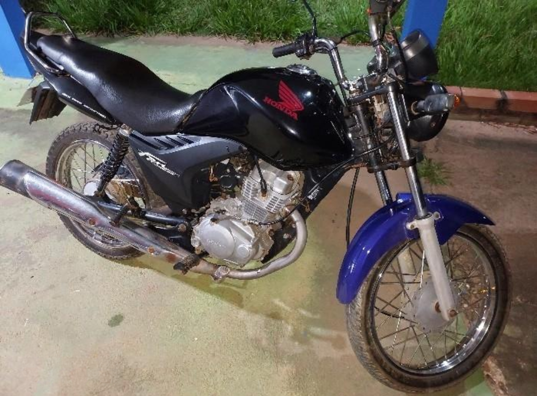 Polícia Militar recupera motocicleta furtada e prende suspeito por receptação em São Felipe d’Oeste