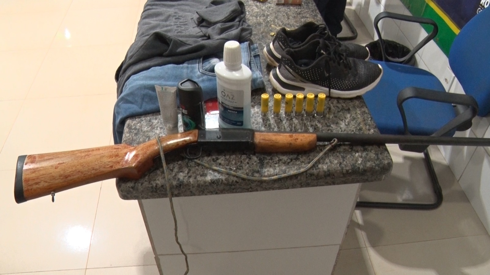 Suspeitos com ligação ao PCC são detidos com arma e munições em Cacoal