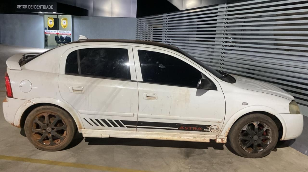 Polícia Militar recupera veículo furtado após tentativa de fuga em Pimenta Bueno