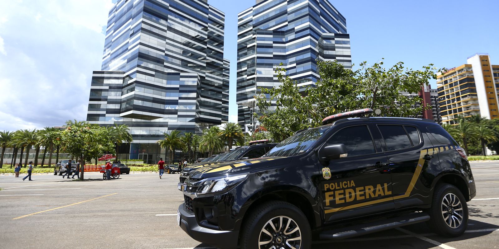 PF mira empresário suspeito de intimidar jornalistas no caso Master
