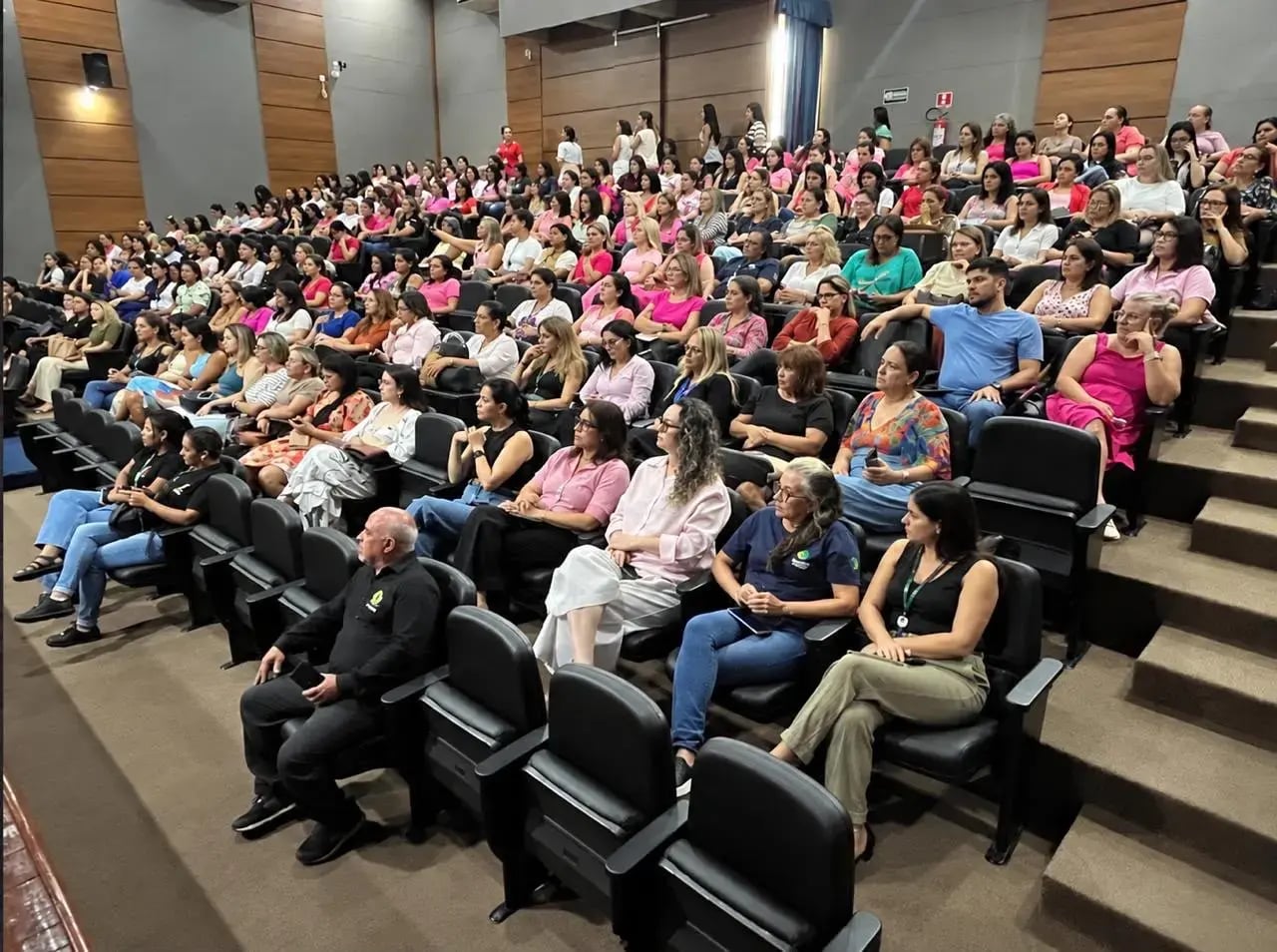 Ação de Prevenção e Cuidado com a Saúde da Mulher é Promovida em Outubro Rosa
