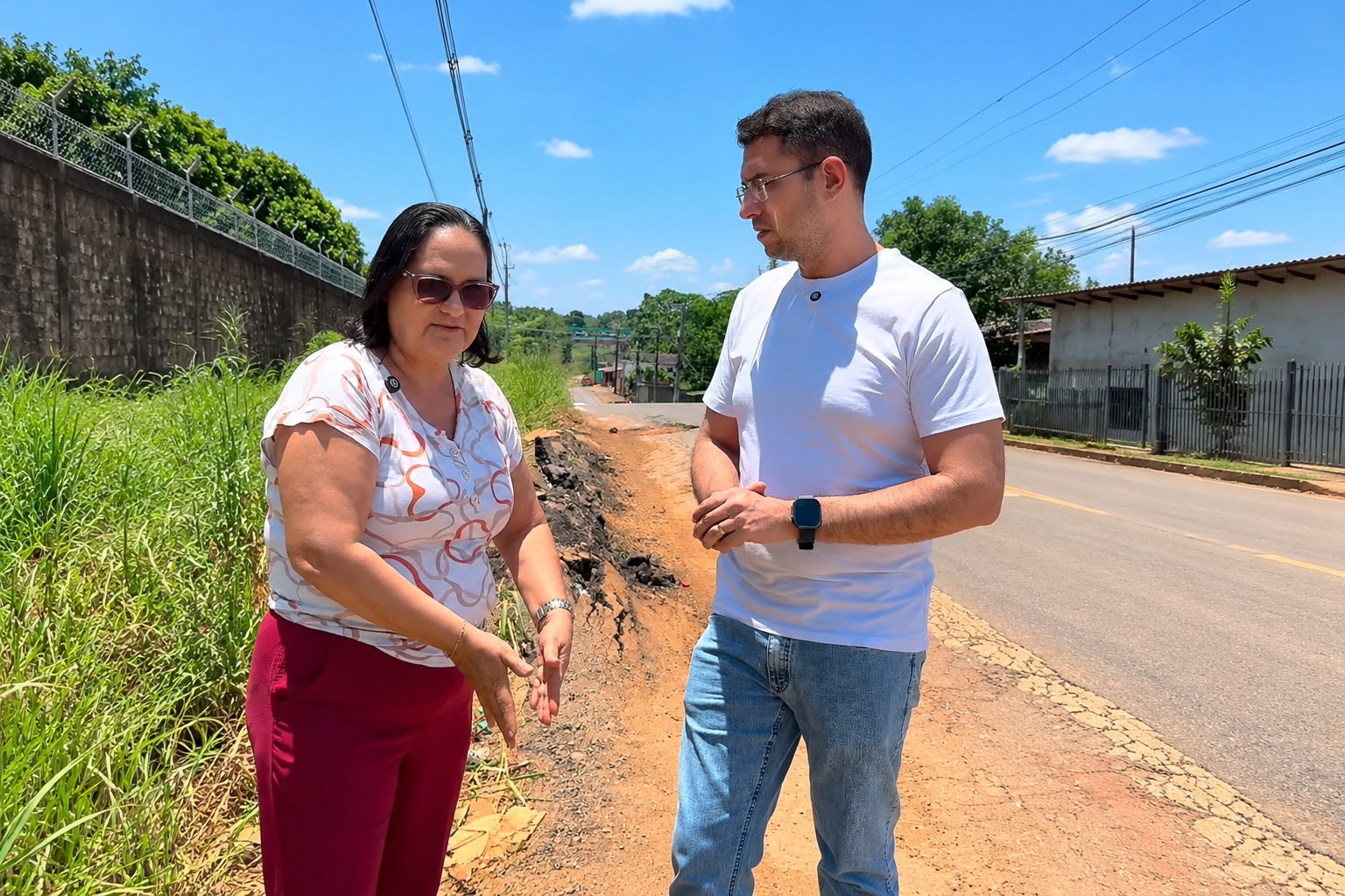 Melhorias na Infraestrutura em Frente à Escola Padre Zenildo são Demandadas por Pedro Geovar