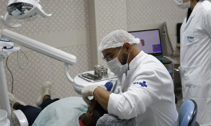 Comissão do Senado aprova novo piso salarial de médicos e dentistas