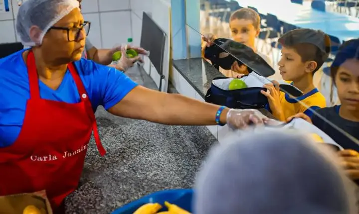 Lanche Extra: Um Ano de Sucesso na Alimentação Escolar