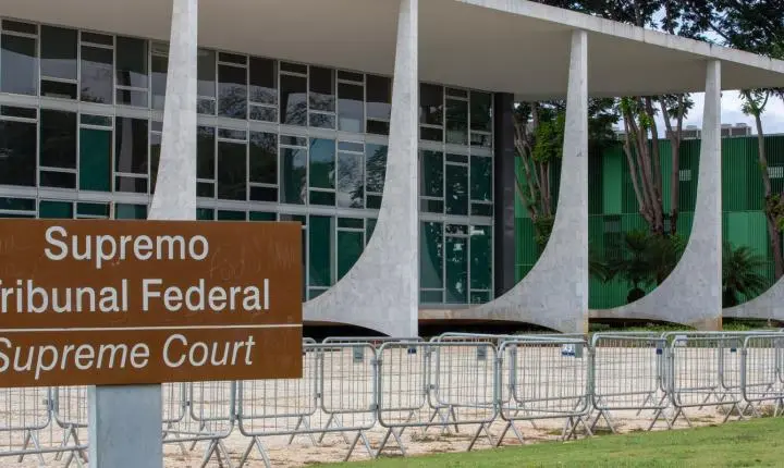 Moraes marca para 28 de julho depoimento de Flávio Bolsonaro à PF