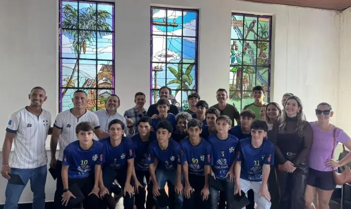 Prefeitura assegura passagens aéreas para equipe de 25 pessoas, entre atletas e comissão técnica de futebol